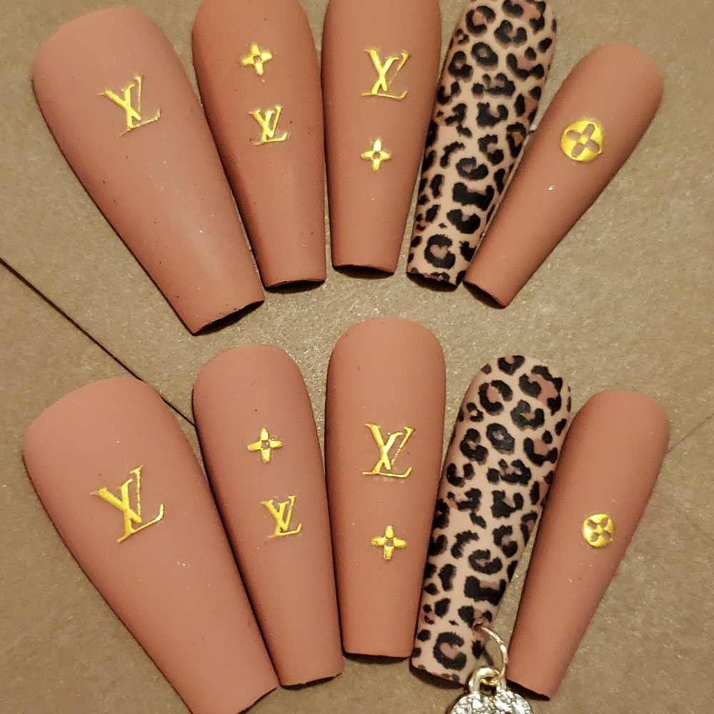 Nails ๐
- Picture 5 of 6